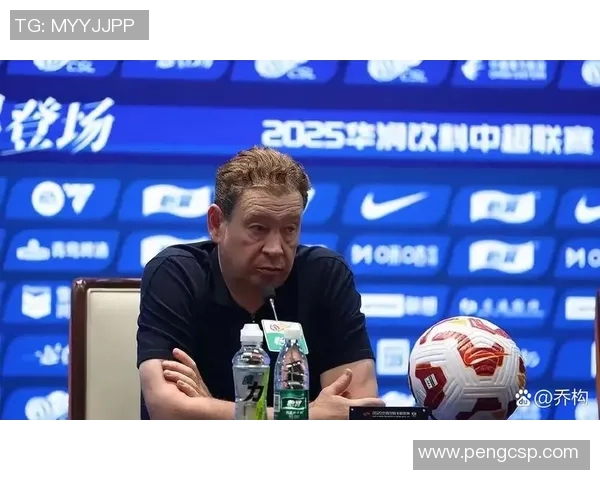 世界顶级后卫球星盘点 他们如何在绿茵场上成为坚固防线的守护者 世界顶级后卫球星盘点 他们如何在绿茵场上成为坚固防线的守护者